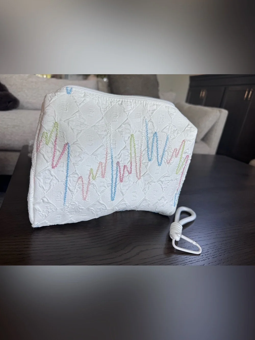 BRAND NEW White Cosmetic Pouch with Pastel Zigzag Stitching